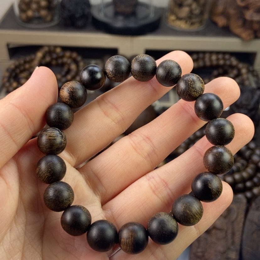 【闪购商品】沉香手串长**央富森红土留疤