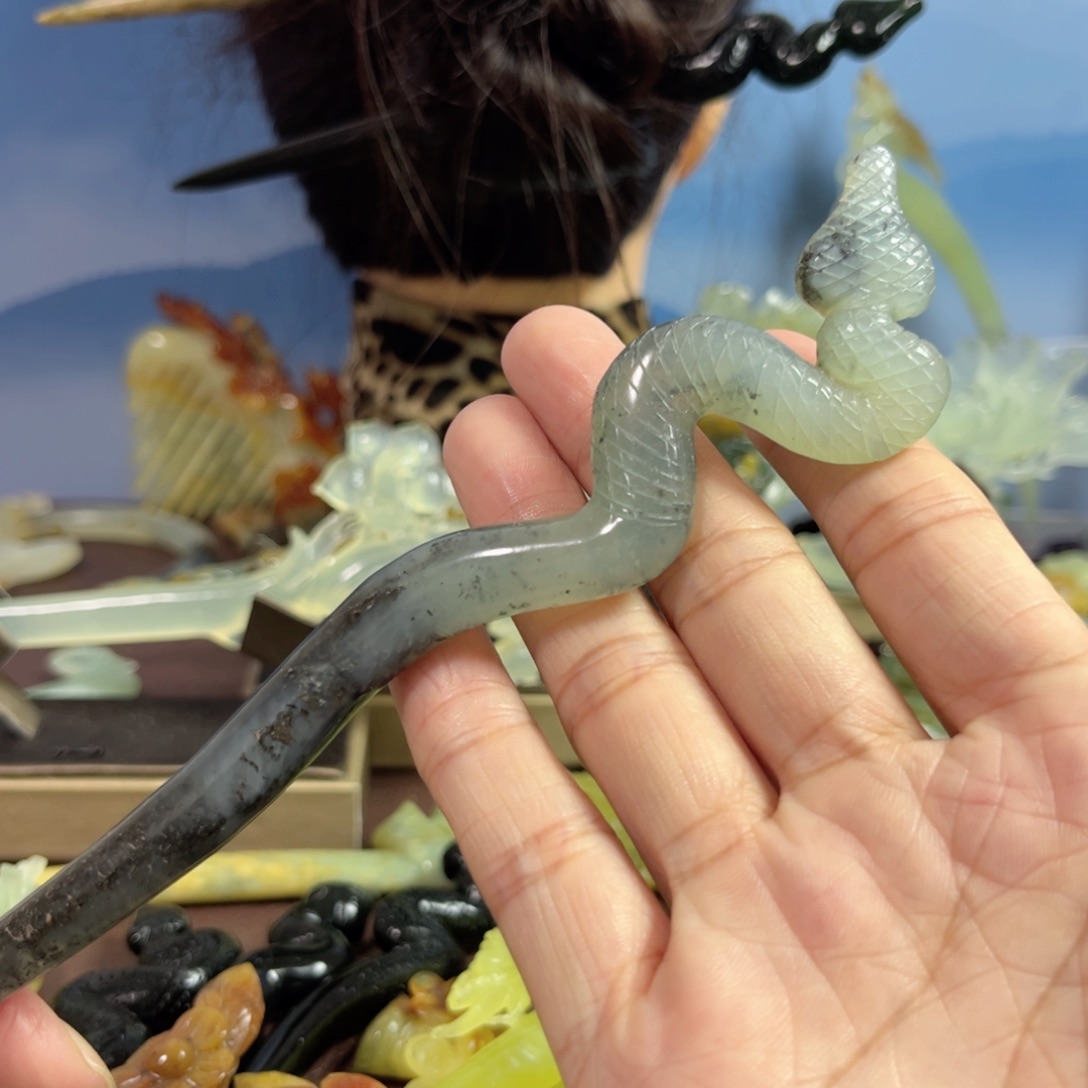 蛇纹石玉发饰合金