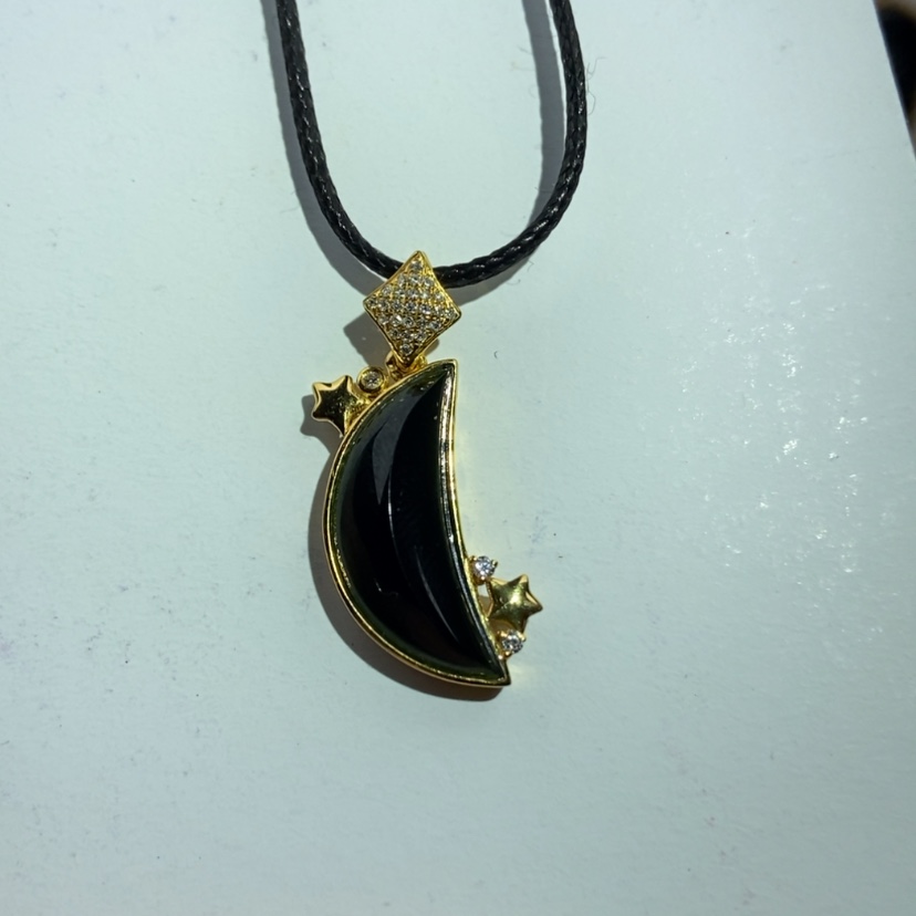 【闪购商品】翡翠挂件18K金镶嵌吊坠