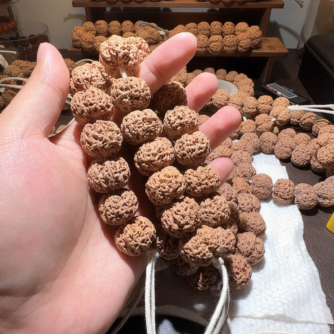 金刚菩提吊坠蜂窝