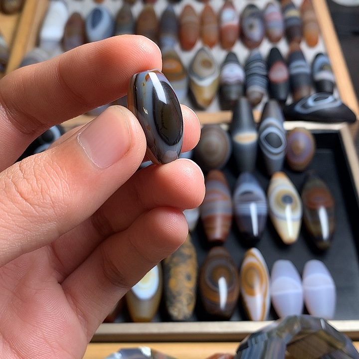 玛瑙/玉髓未镶嵌颈饰