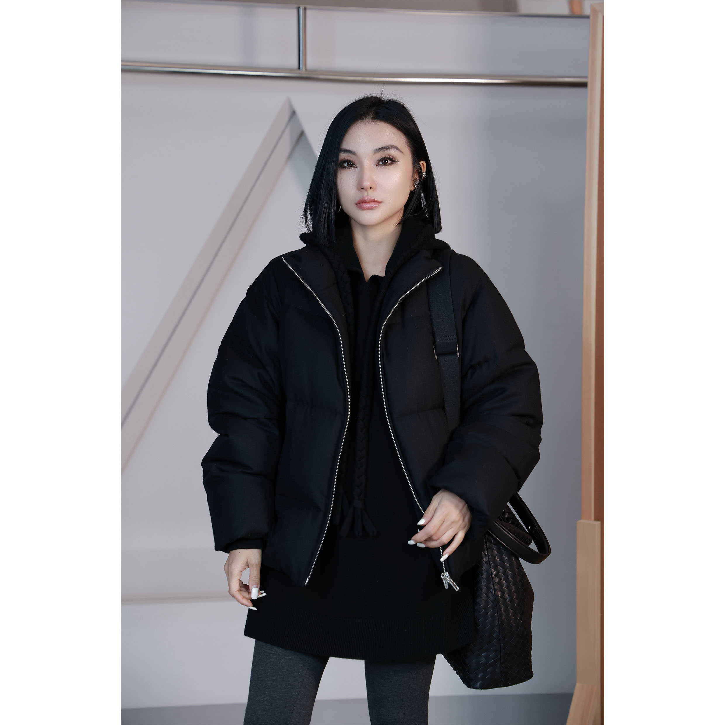 【妙妙精选】HUANGNAJI立领短款时尚气质设计感鹅绒服R018