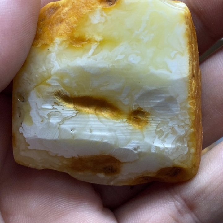 定制琥珀未镶嵌去****丘蜜蜡原石定制