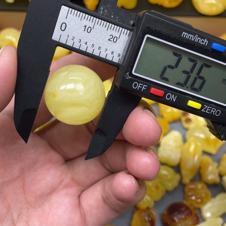 未镶嵌蜜蜡珠宝奇石