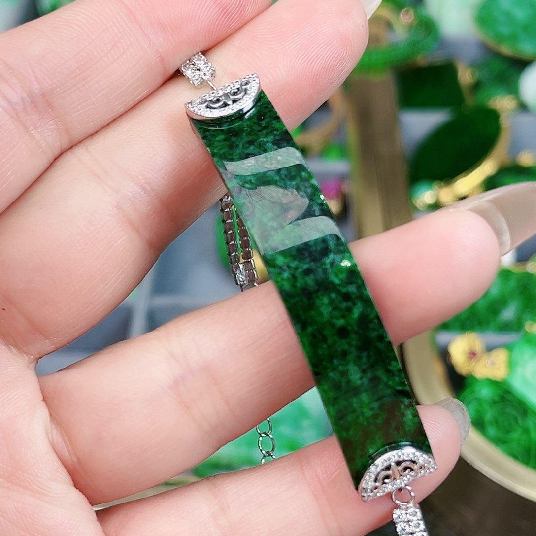 翡翠颈饰银S925镶嵌手链