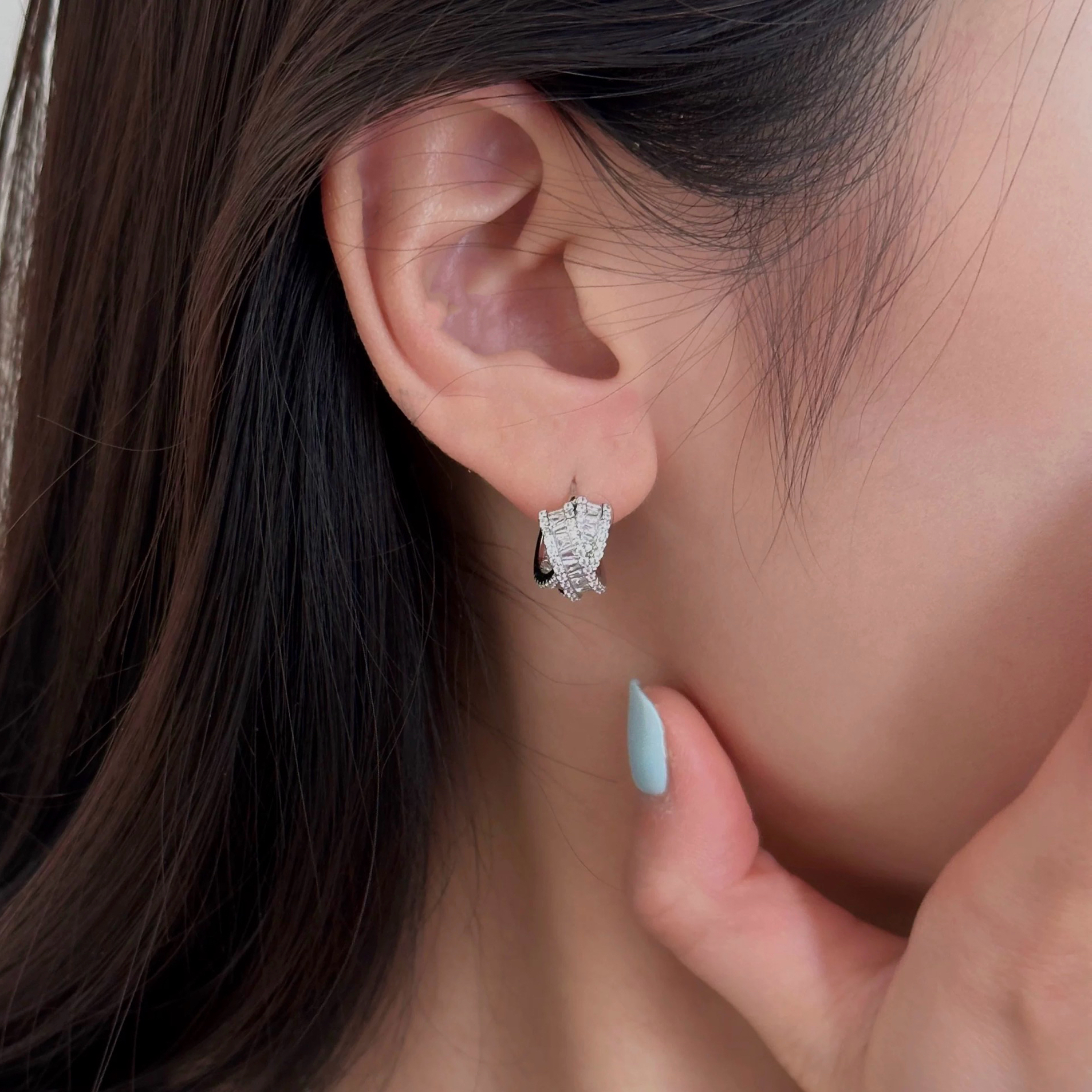 铜合金耳饰 镀K金 2025款C9542【交叉梯形】BOBAOLI 耳钉