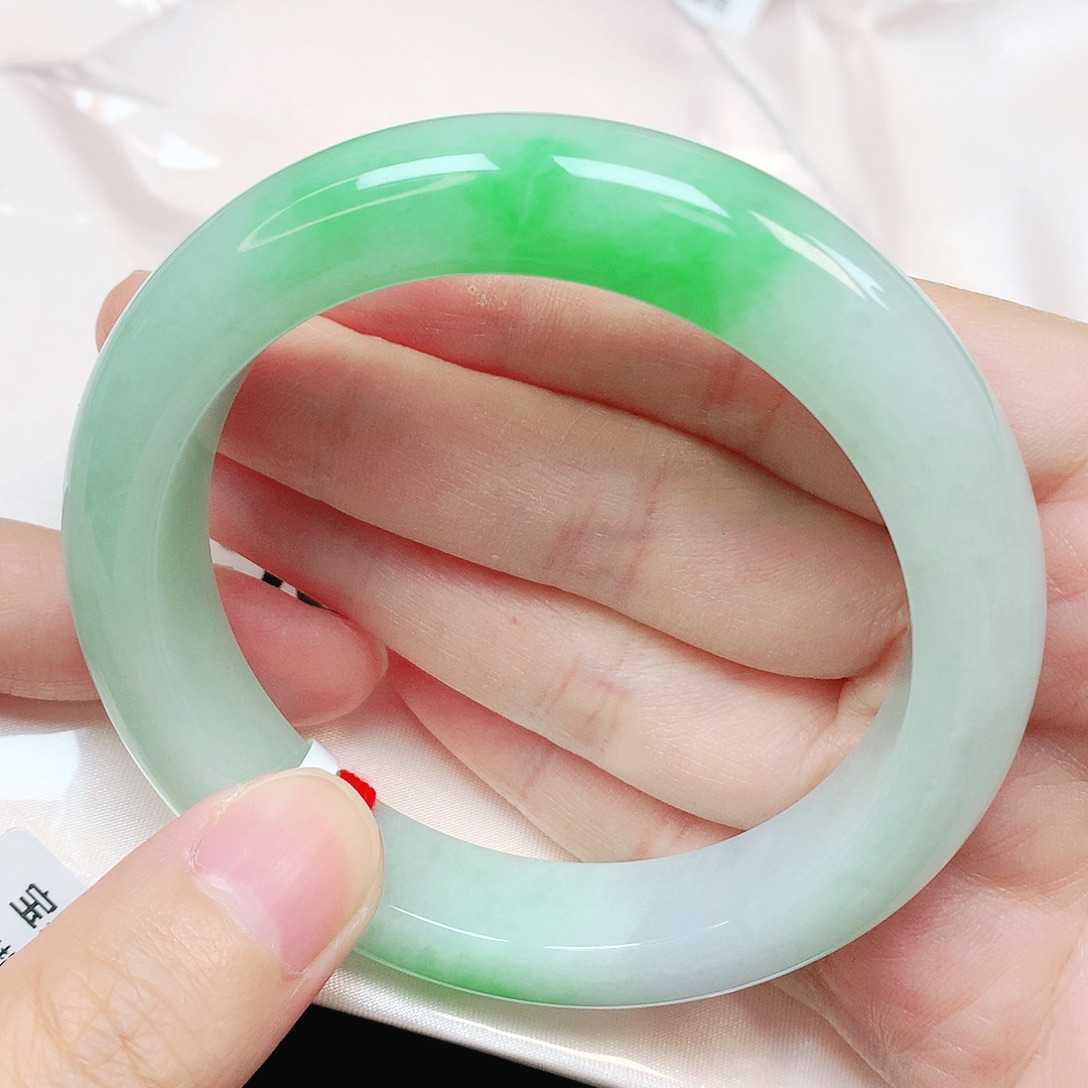 翡翠未镶嵌手镯抖音567