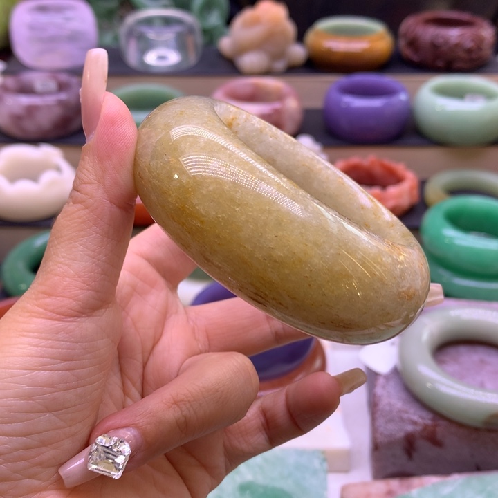 石英岩玉未镶嵌13468975444