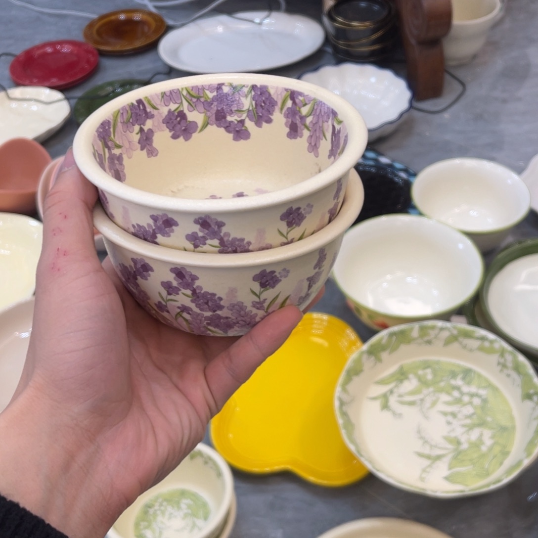 陶瓷微瑕餐具介意勿拍，满18飞！