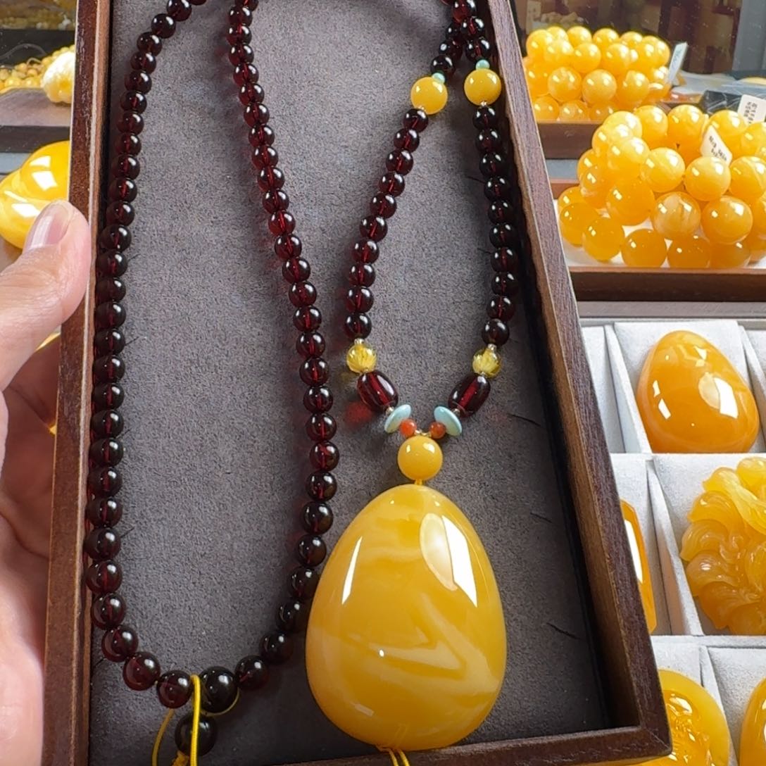 蜜蜡毛衣链未镶嵌