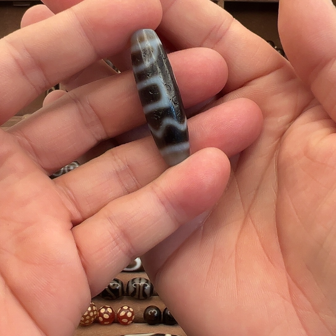 花***a玛瑙/玉髓未镶嵌颈饰