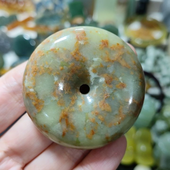 岫玉未镶嵌挂坠款式