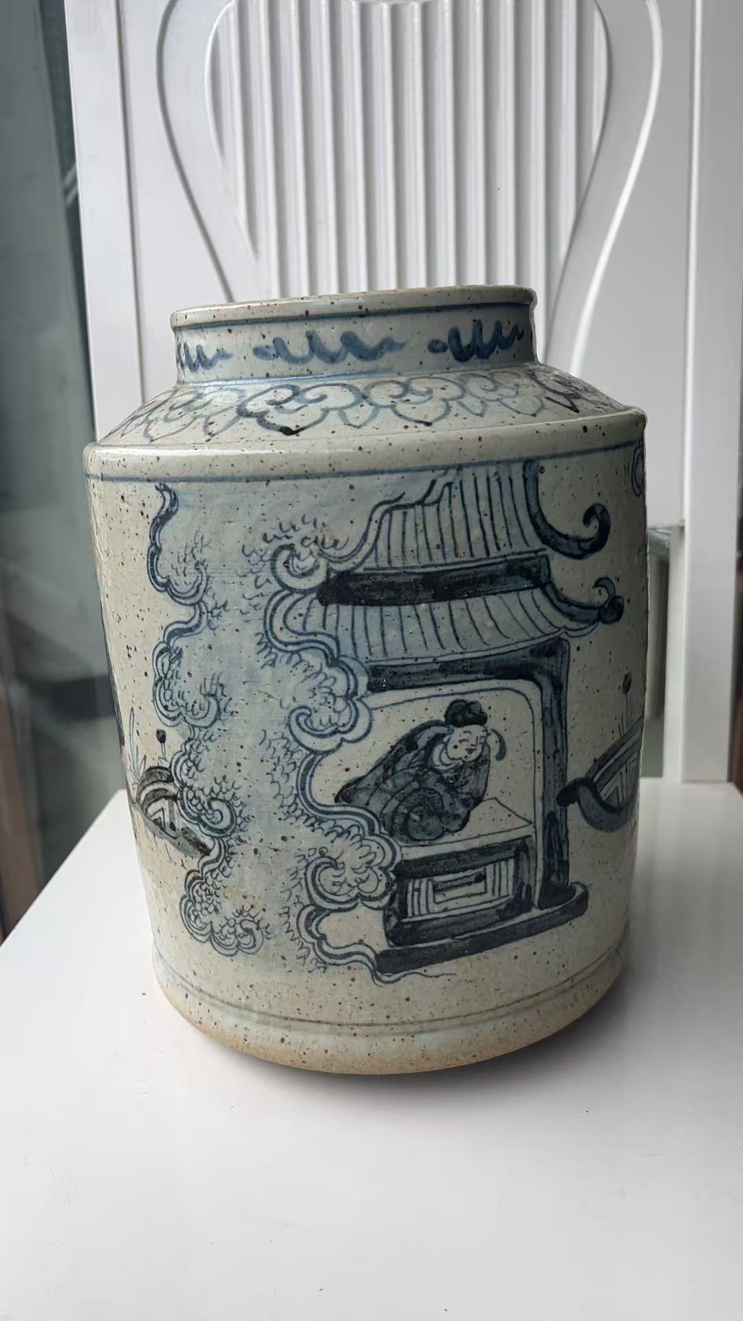 景德镇陶瓷酒坛瑕疵品可作特色容器