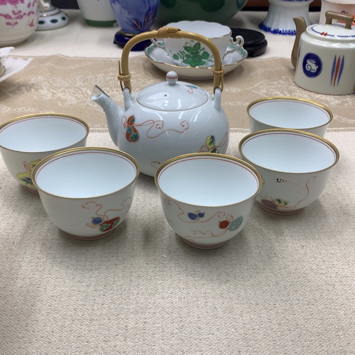 瓷片莉*这么多年不见一定