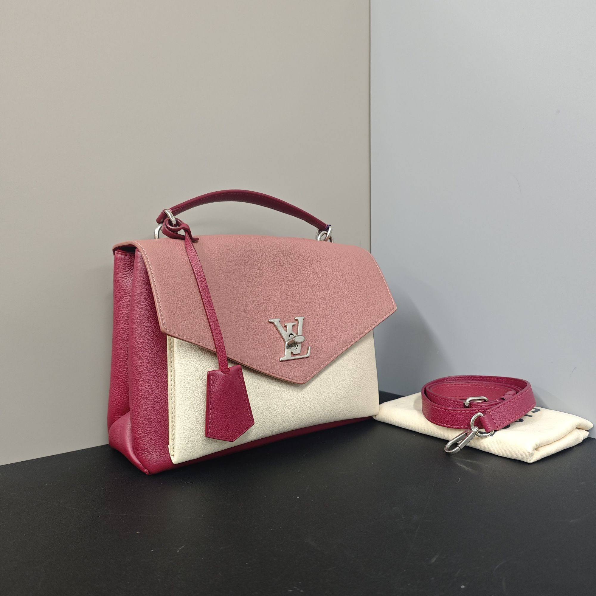 99新 LouisVuitton/路易威登 /夏vv1109/单肩包/14729022