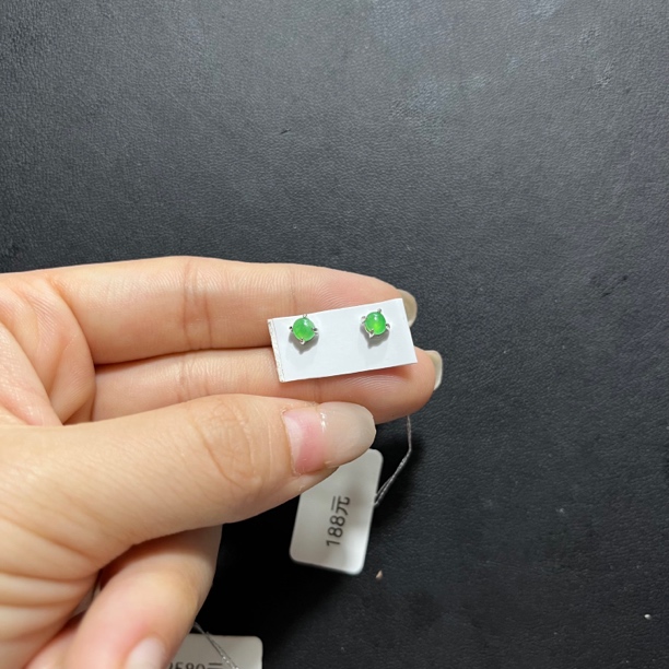 天然缅甸翡翠A货阳绿简镶耳钉