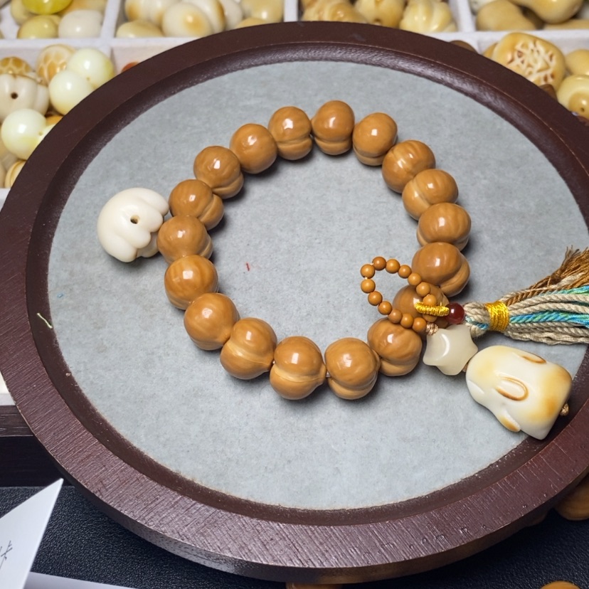 【闪购商品】手串猴头核桃闹****y