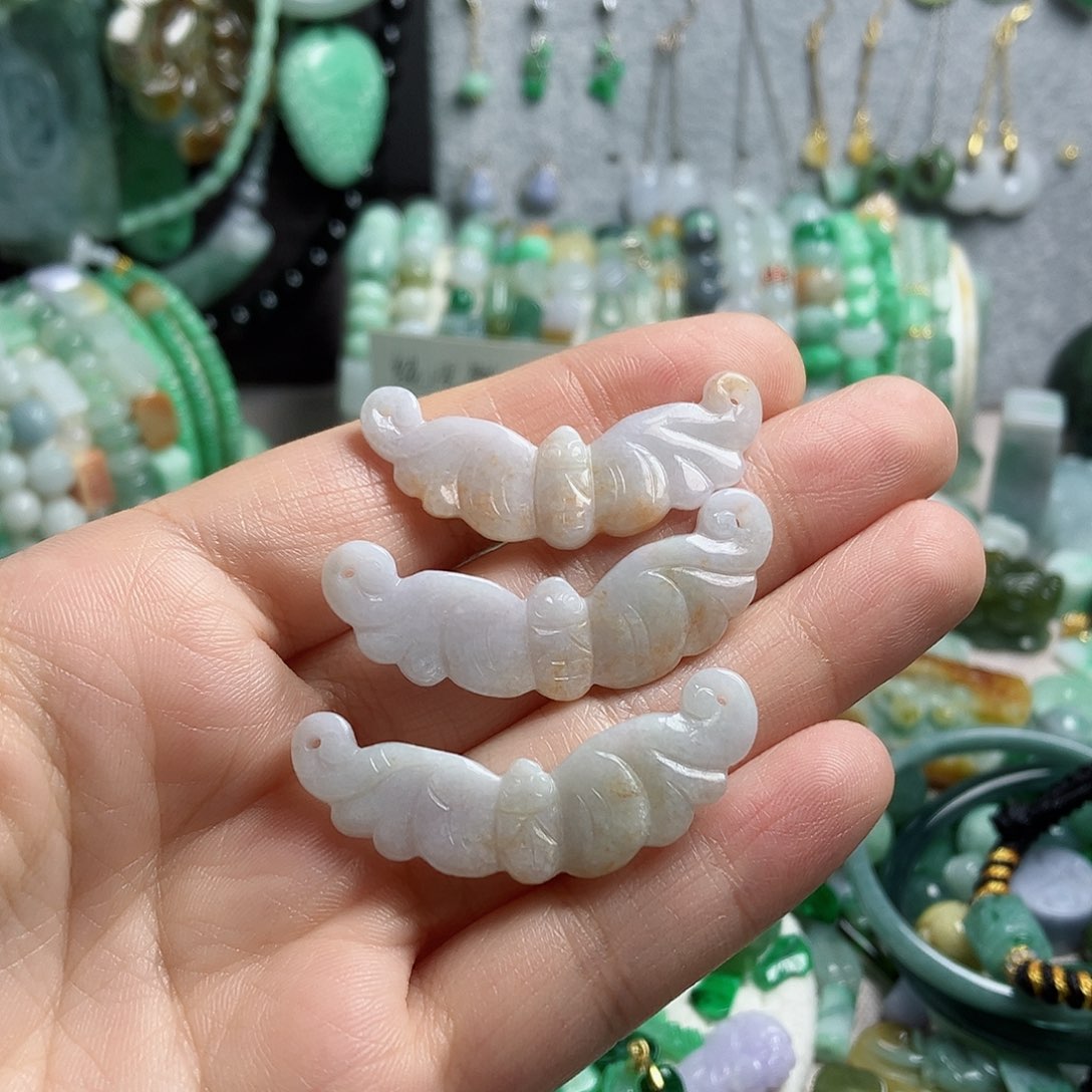 翡翠颈饰未镶嵌玉衡