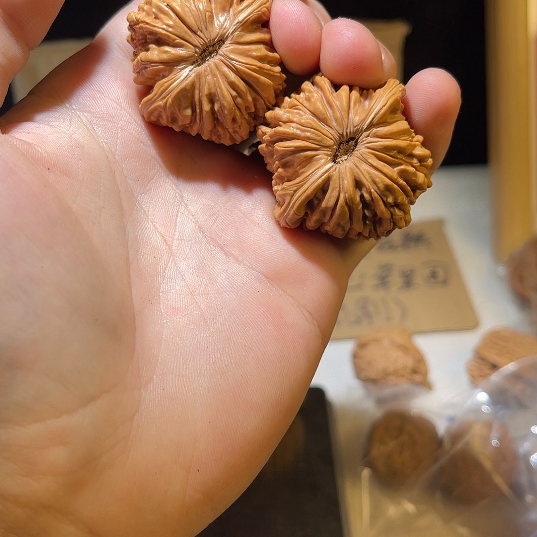 文玩核桃吊坠缘*四座楼