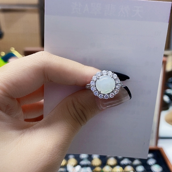 翡翠未镶嵌颈饰天然翡翠