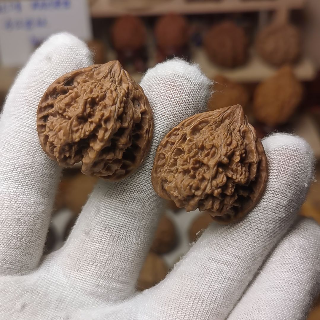 核桃文玩核桃高端小众地闷白狮子手捻全品练手对福利