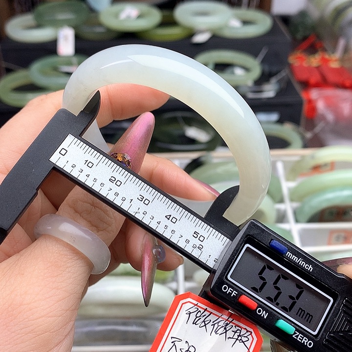 蛇纹石玉手镯未镶嵌545