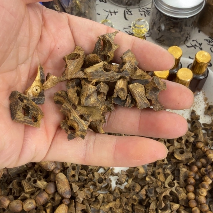 华***子沉香碎屑沉香熏香料20克车珠料