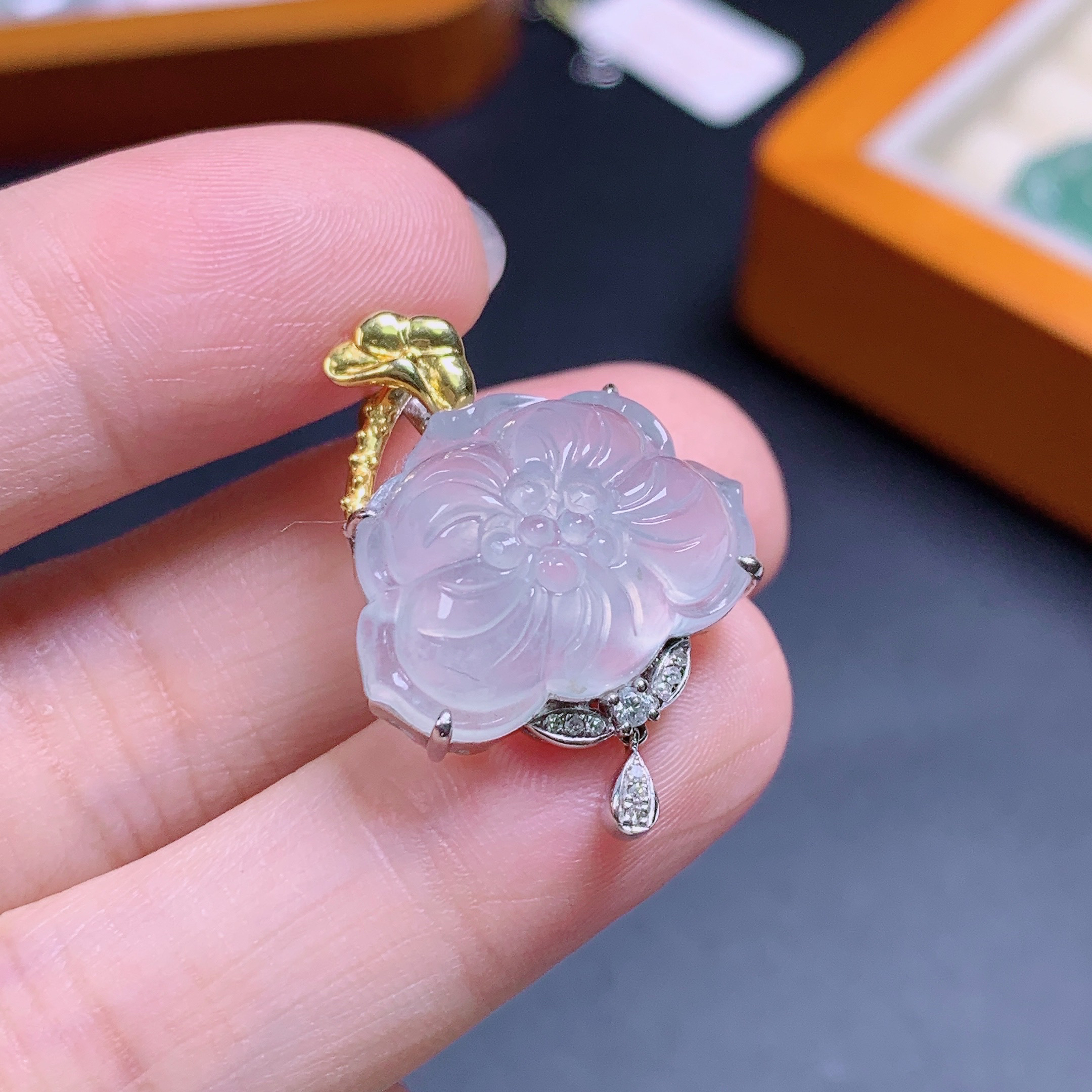 缅甸天然a货翡翠冰种莲花荷花特色吊坠小精品高品质货
