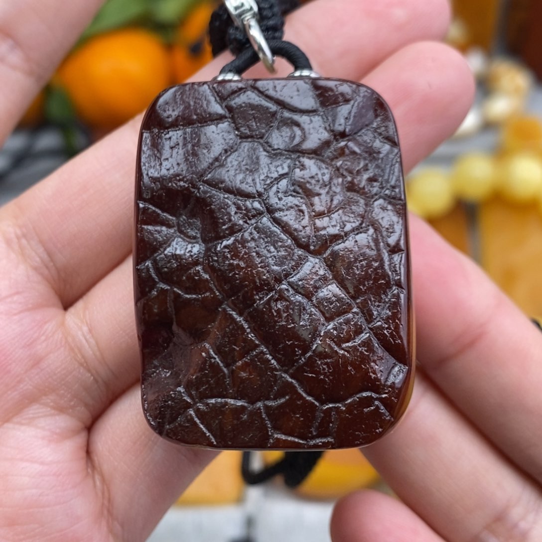 琥珀吊坠(赠链)未镶嵌