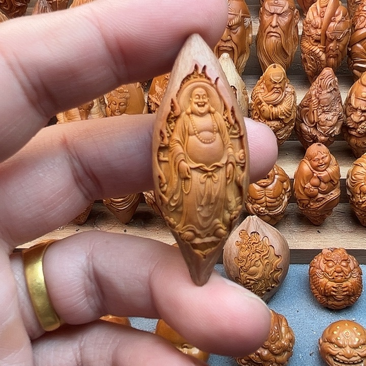 橄榄核吊坠19弥勒福利