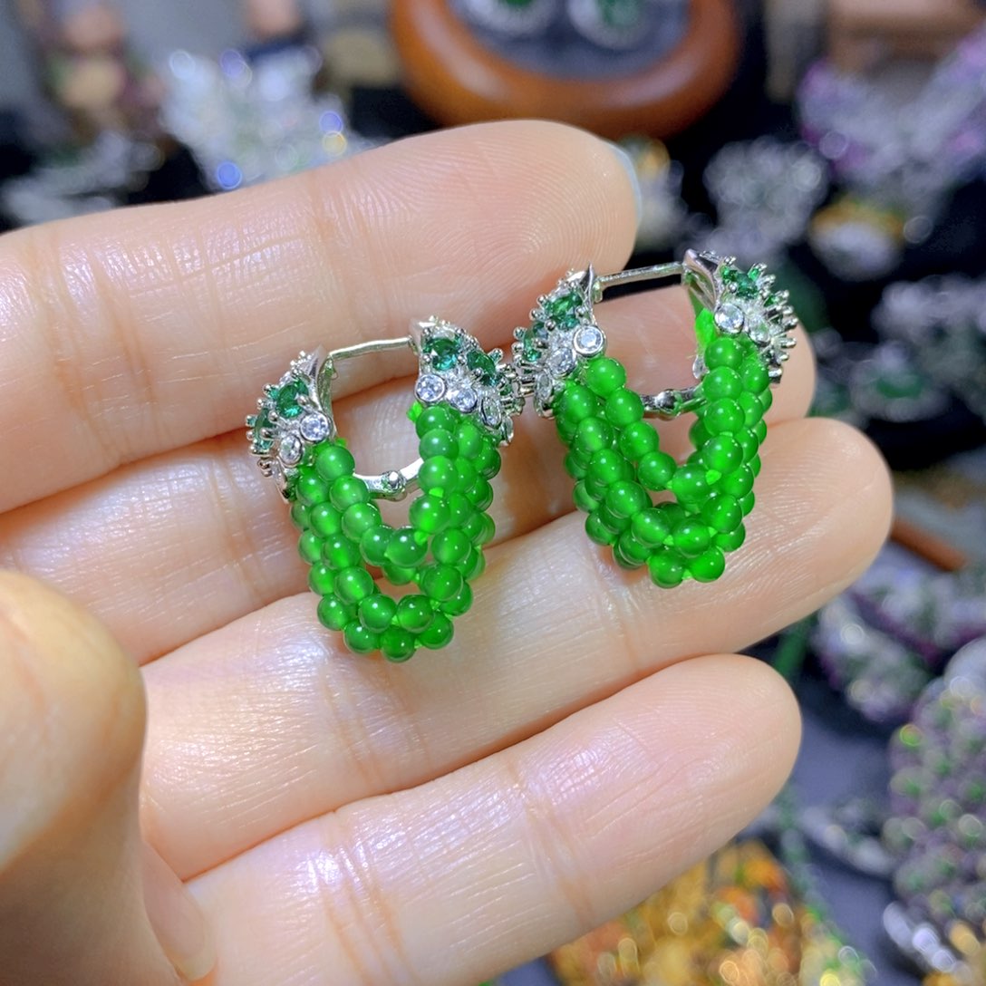 翡翠颈饰银S925镶嵌天然翡翠