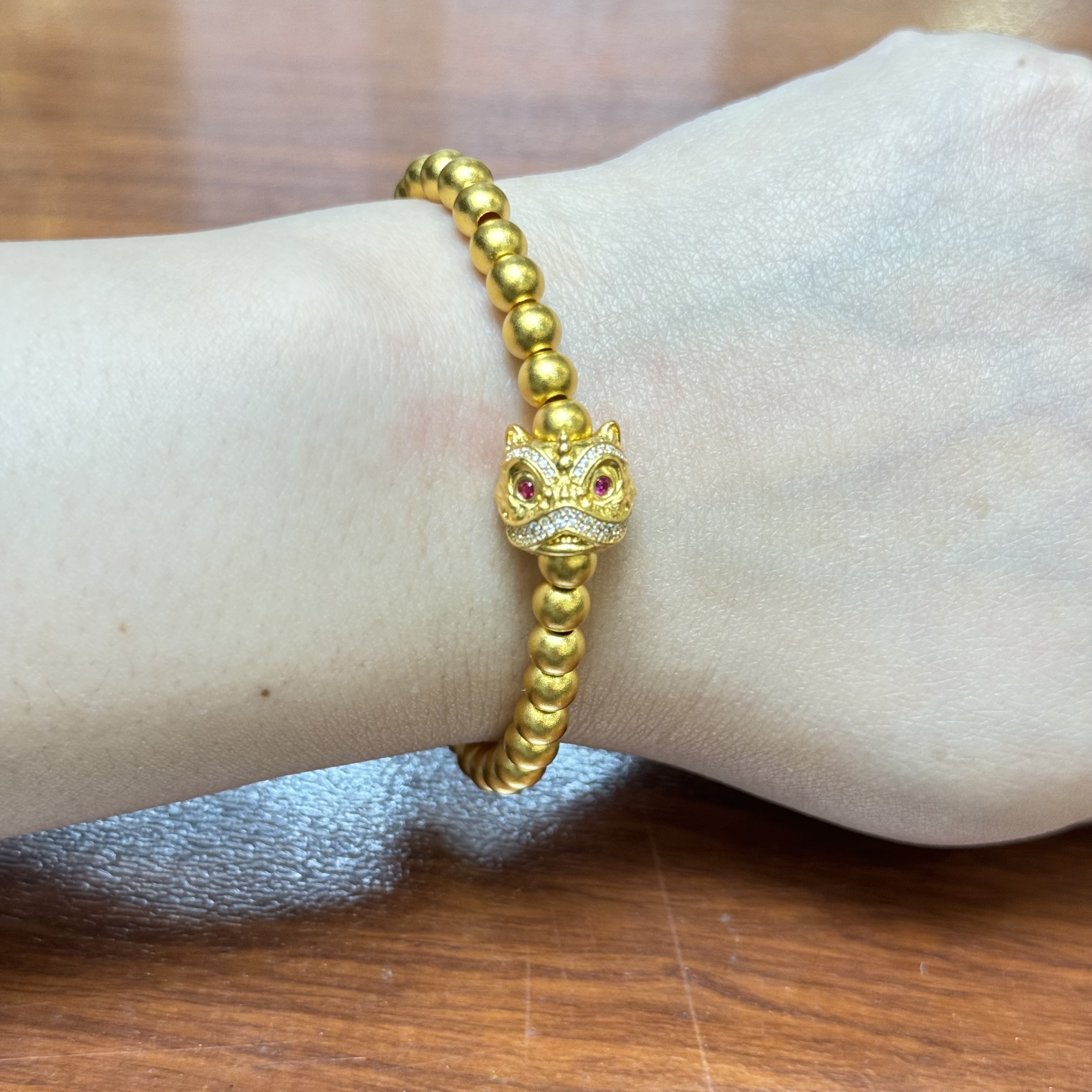 Y【吉祥醒狮金珠手串（点钻）】 足金999手串（附加298）