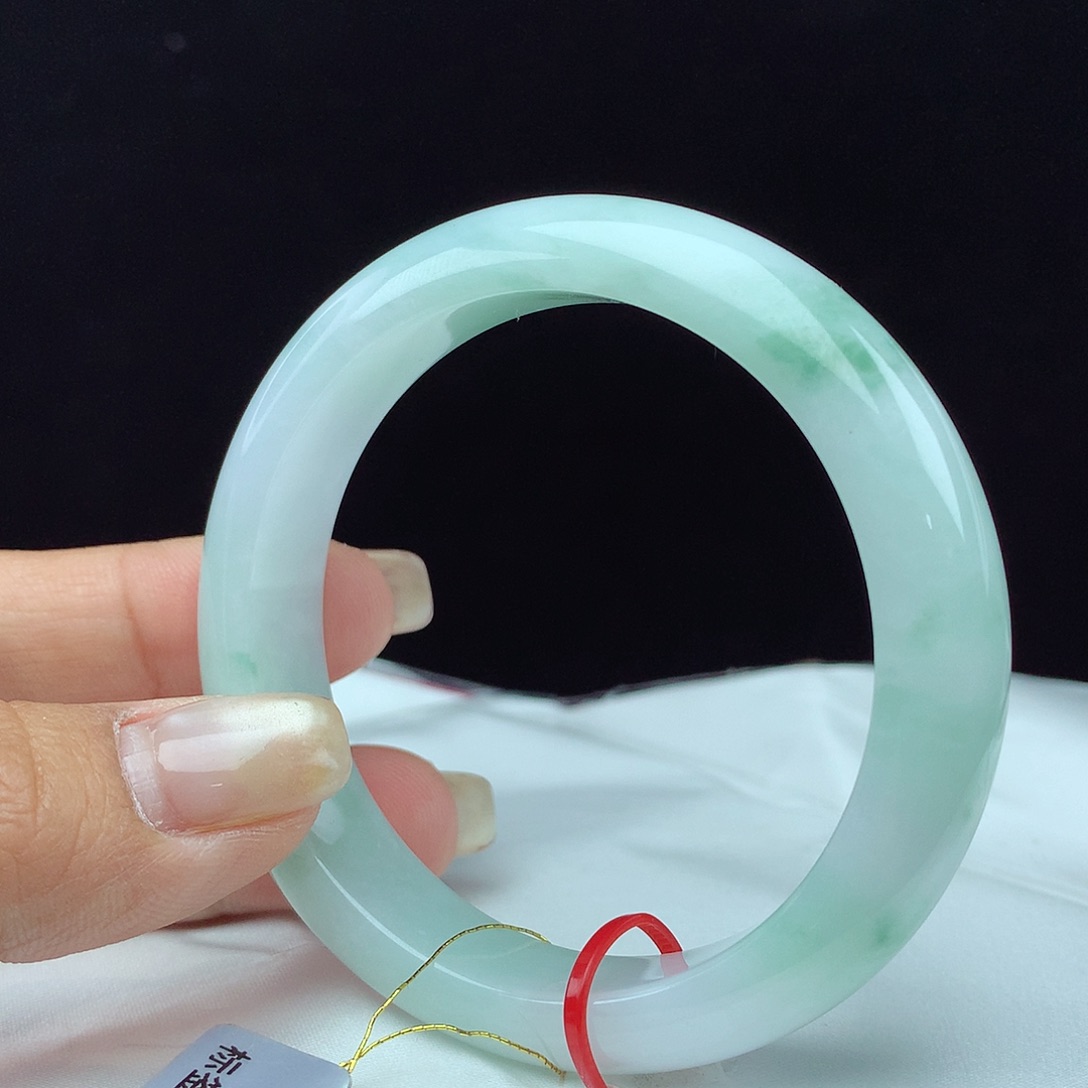 翡翠手镯未镶嵌56圈 4036