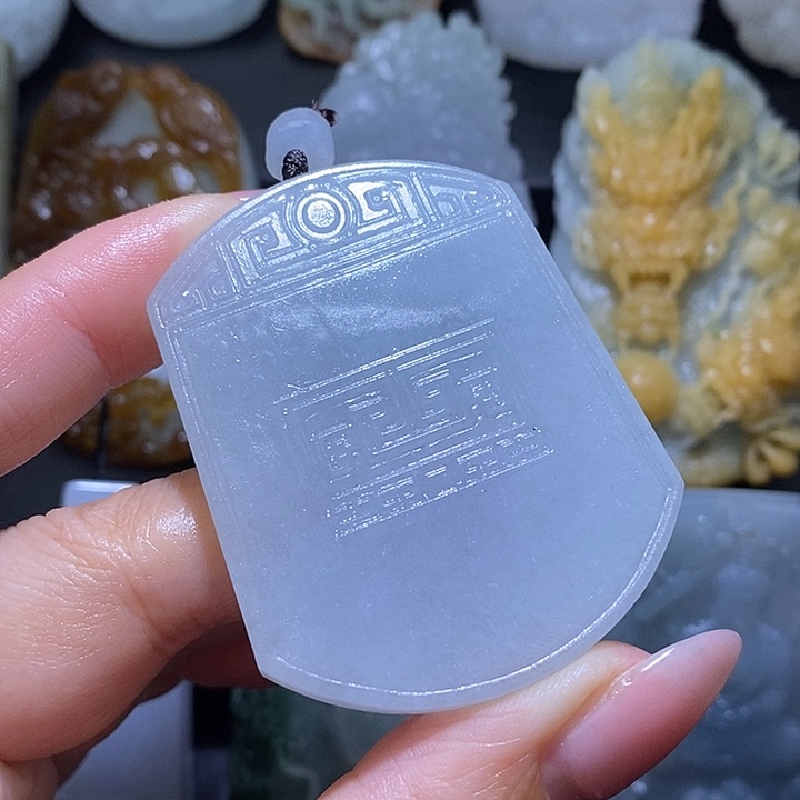 定制翡翠未镶嵌翡翠