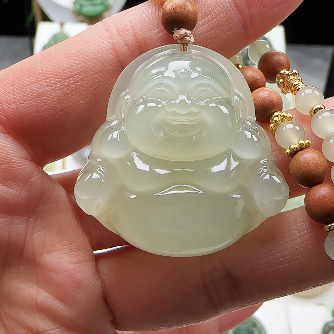 和田玉未镶嵌颈饰