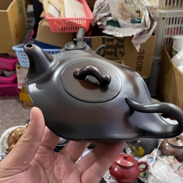 陶瓷艺术品及陶瓷壶