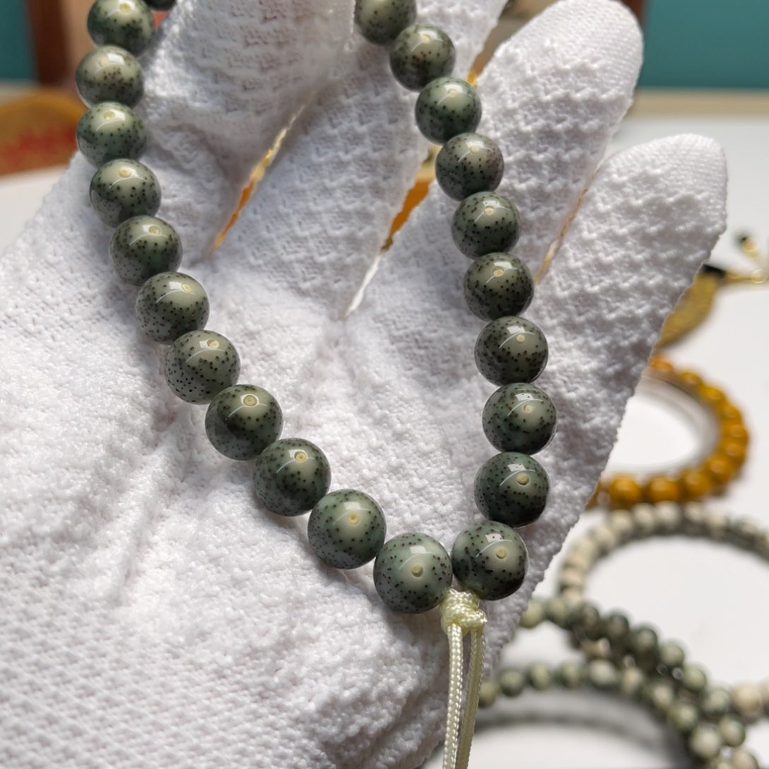 星月菩提手串最****。zzzzzzzzzzzz