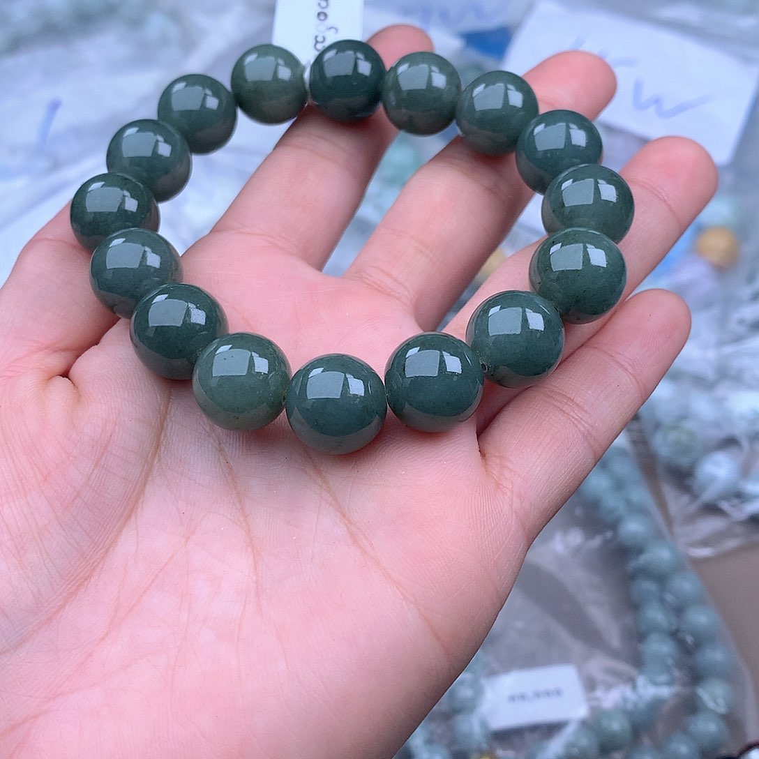 未镶嵌手串定制翡翠