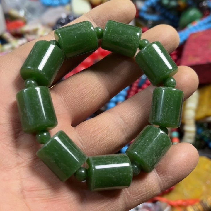 未镶嵌和田玉（糖玉）挂件