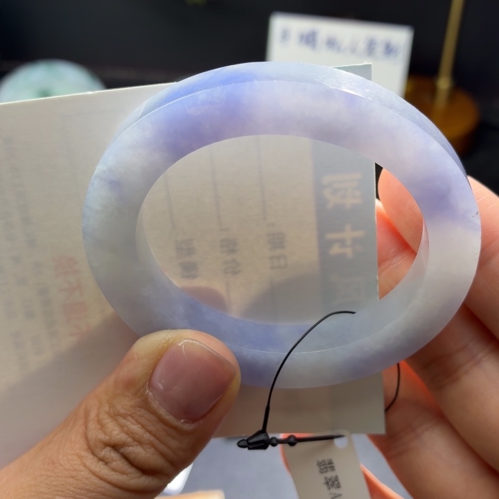 定制翡翠未镶嵌翡翠手镯