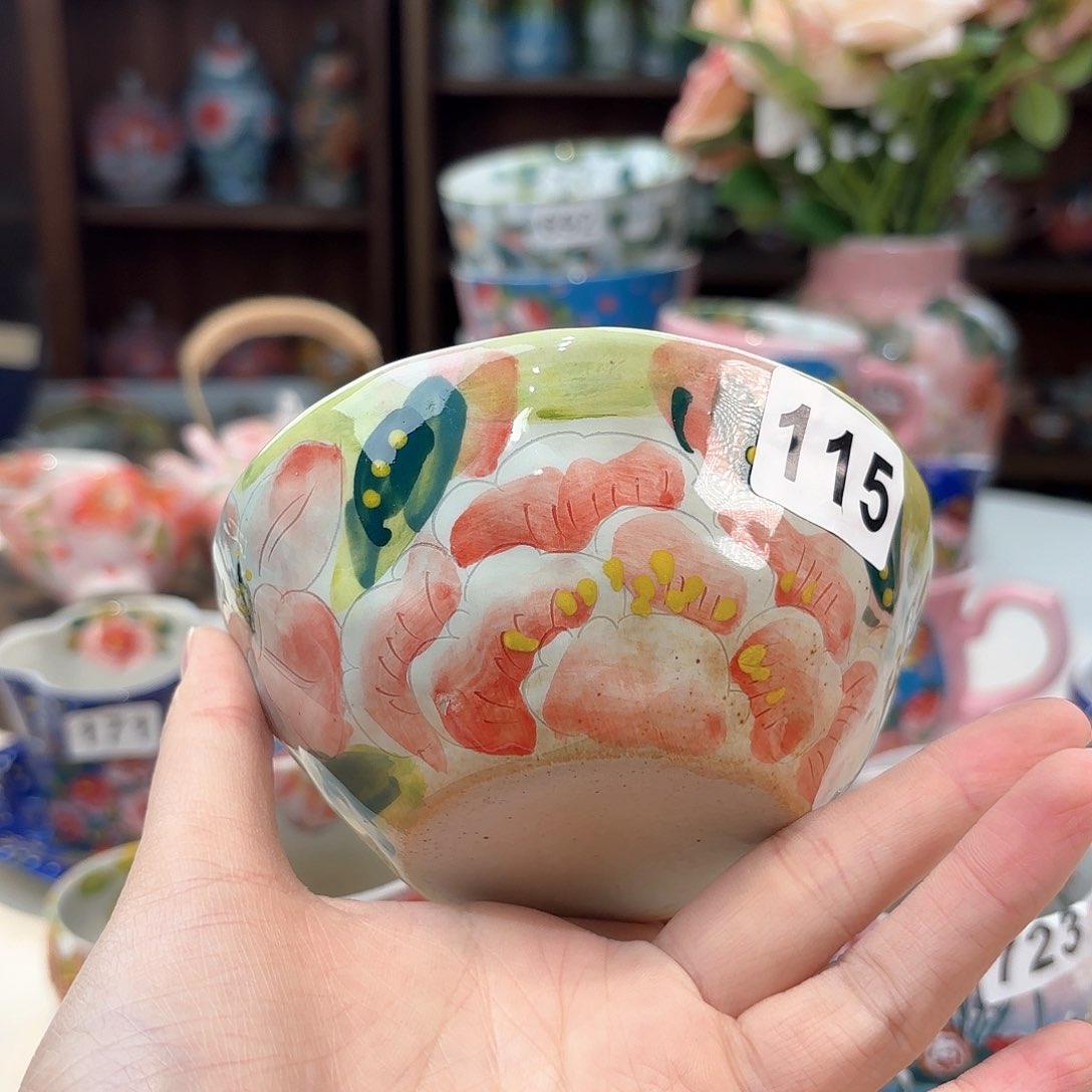 瓷片兔兔好可爱呀