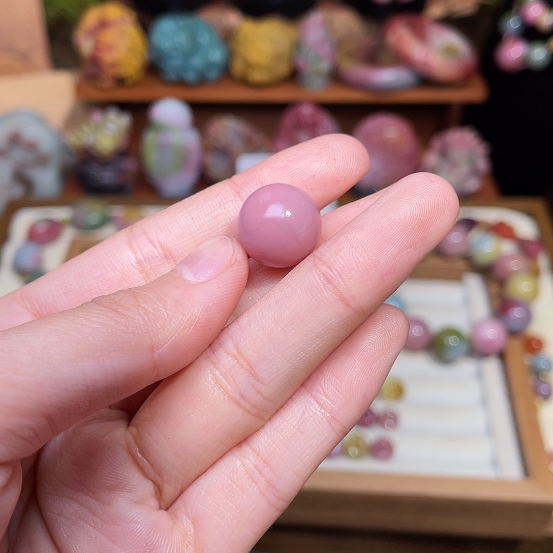 吃***猫玛瑙/玉髓未镶嵌珠宝半成品盐源玛瑙高品珠