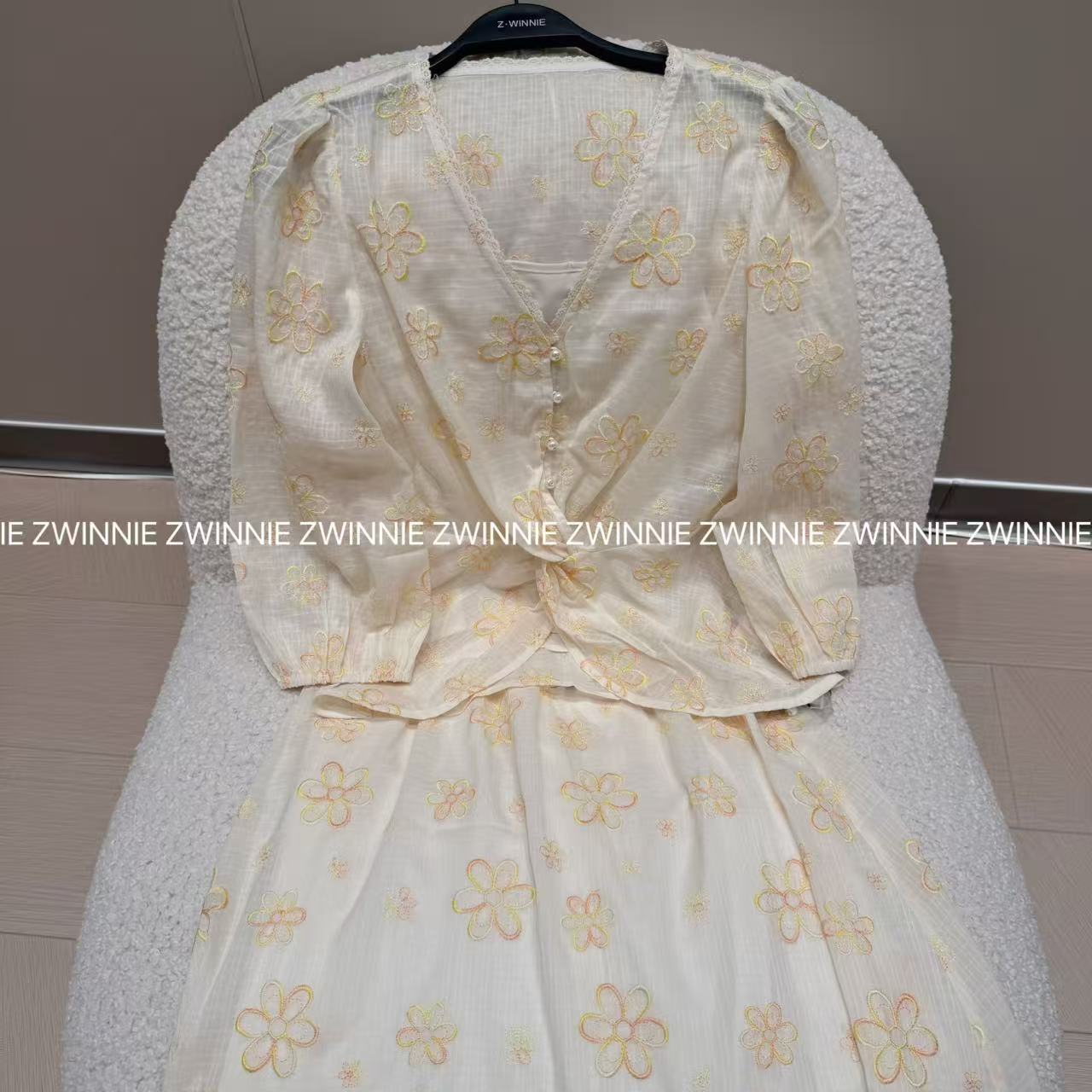 Zwinnie/詹维尼【小黄花扭结套装】 GYT202554