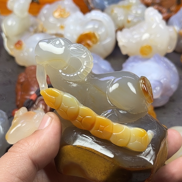 玛瑙/玉髓摆件未镶嵌简****t