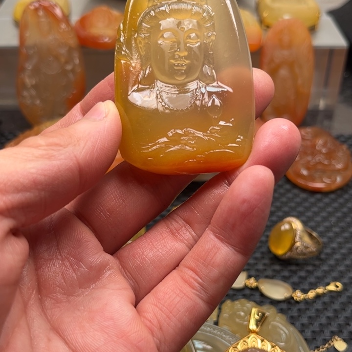 石英质玉颈饰银S925镀金镶嵌小*