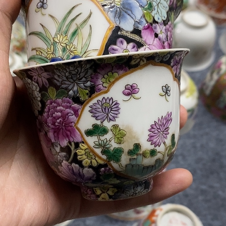 棒***槌粉彩杯子，粉彩杯子