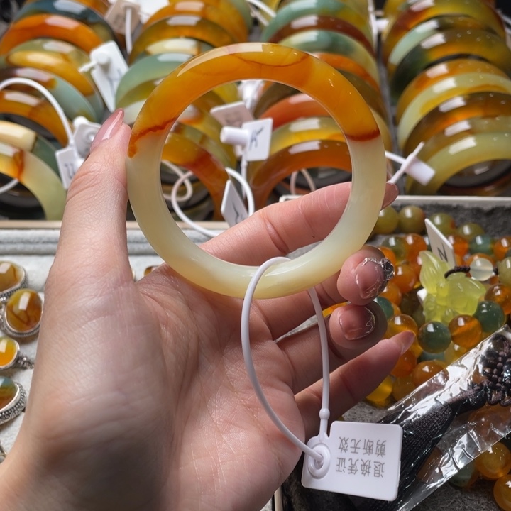 蛇纹石玉手镯未镶嵌53.9