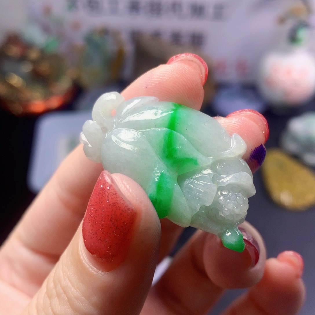 足金镶嵌戒指翡翠纯天然