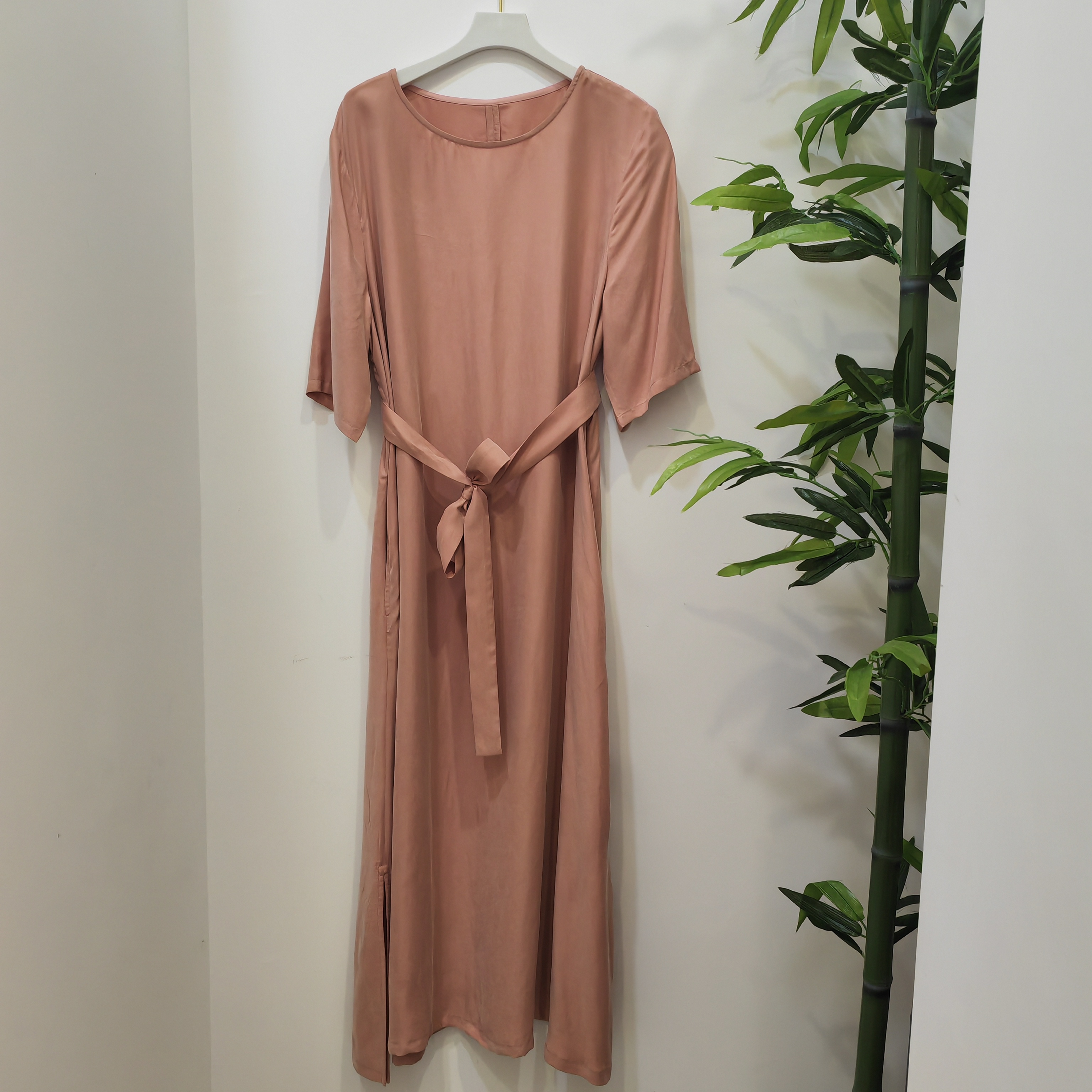 圆领铜氨丝休闲宽松版连衣裙