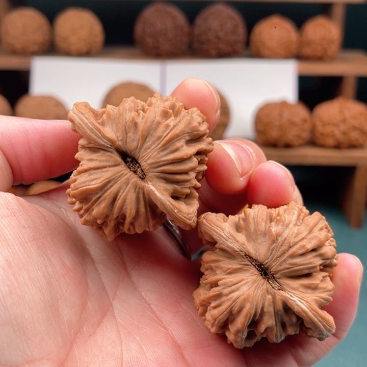 文玩核桃把件44/45平谷四座楼